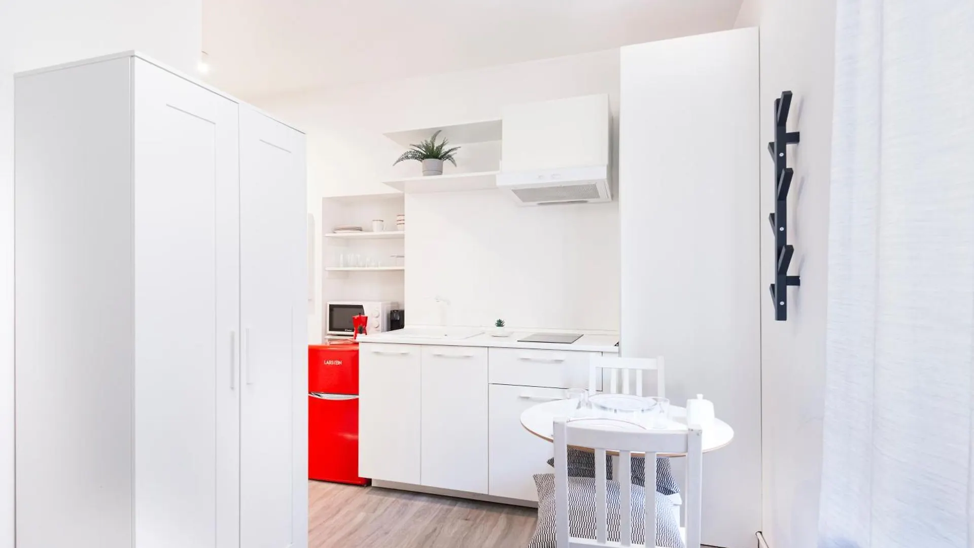 Compact And Charming Studio Porta Venezia ميلان 0*,