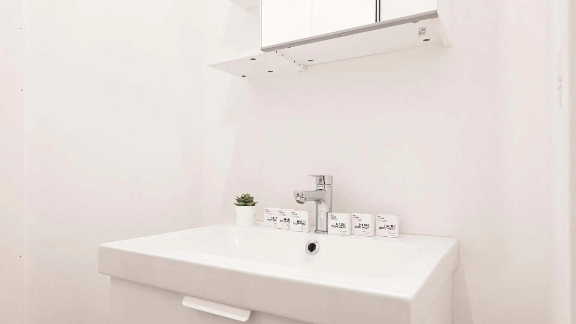 Compact And Charming Studio Porta Venezia ميلان شقة