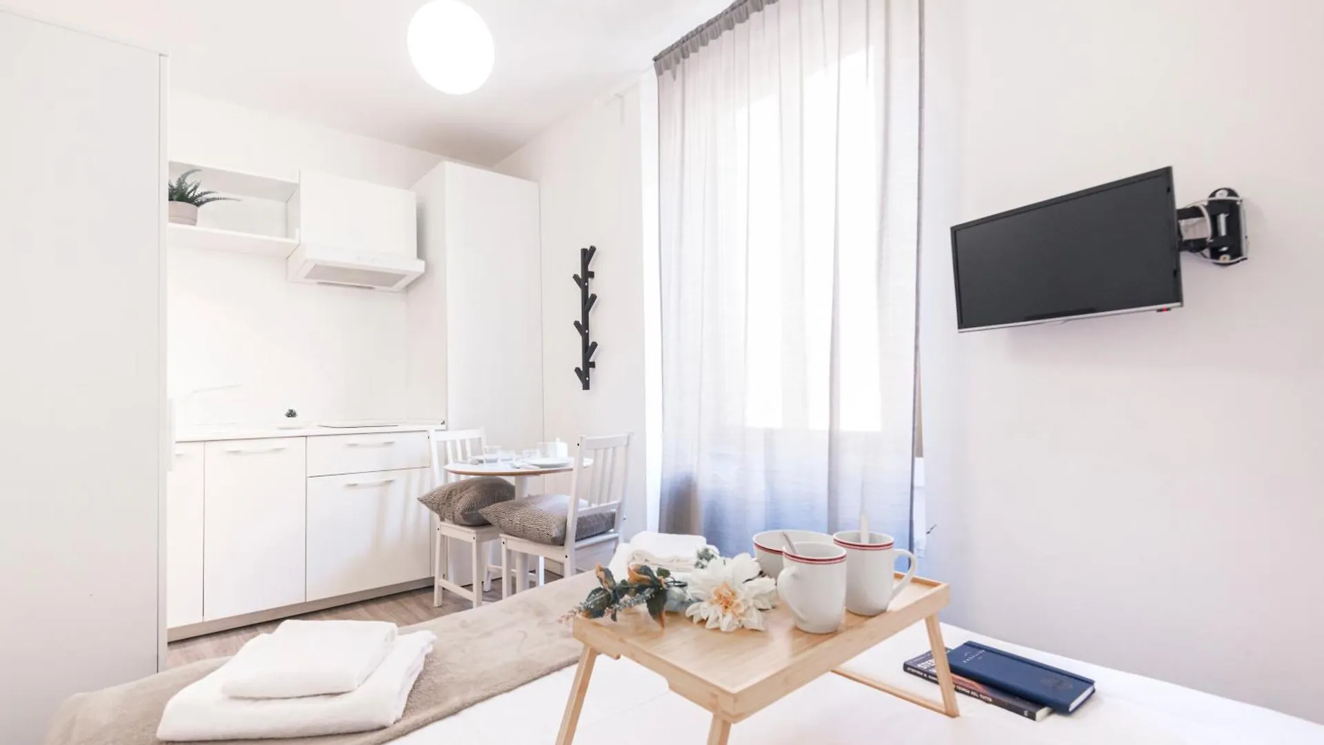 شقة Compact And Charming Studio Porta Venezia ميلان